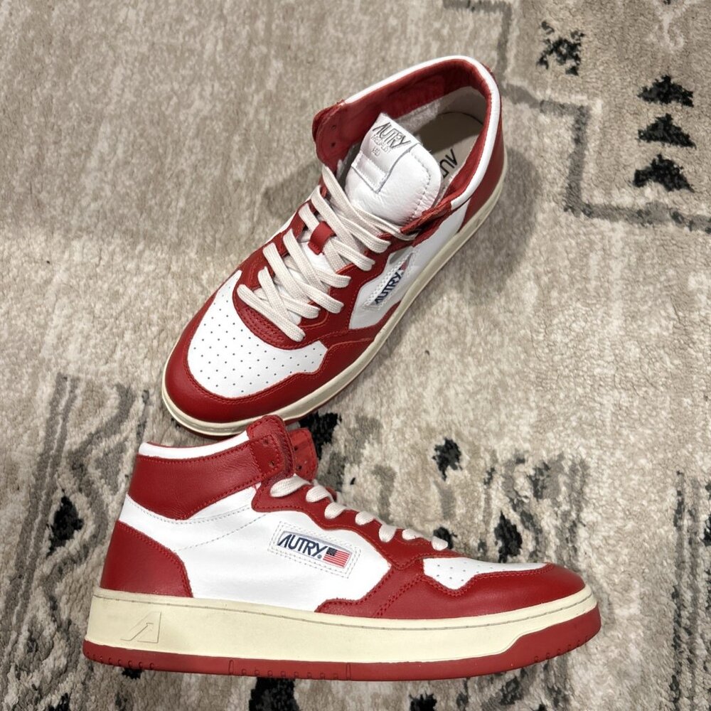 Autry 01 Mid Top Sneakers men's Size 11 EU 44 Red/ White AUMM-WB02-44